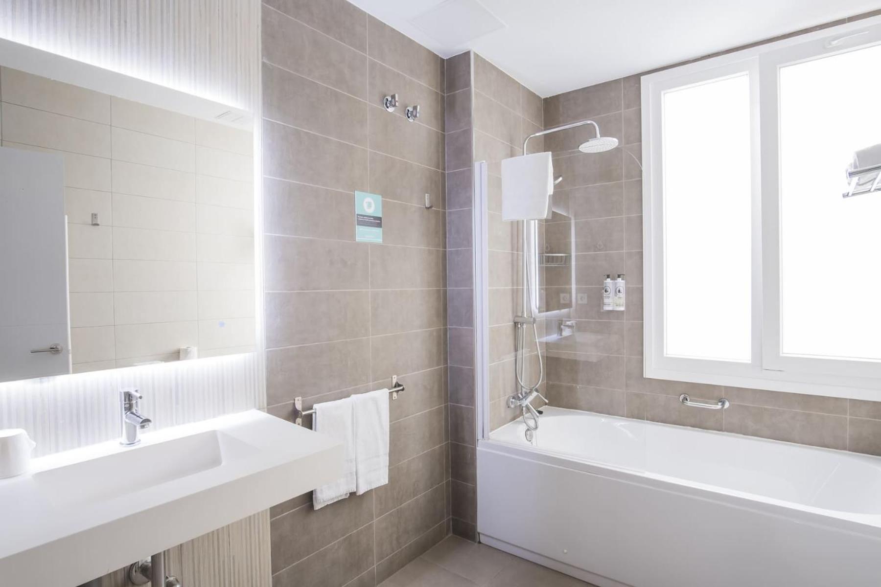 Hotel Alda Centro Ponferrada Buitenkant foto